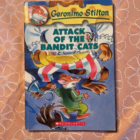 8 Easy Reader books - Picture 2 of 11